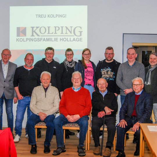 Gruppenfoto mit den anwesenden Jubilaren.