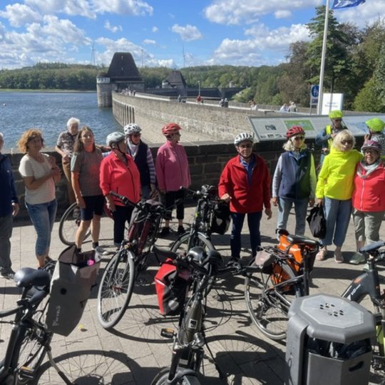 Radtour-Pause am Möhnesee.
