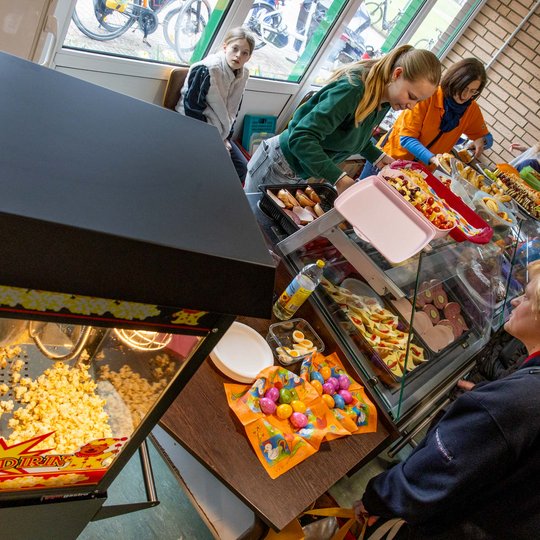 Impressionen von „Kolpings Kaufrausch“ in der Hollager Haselandhalle.