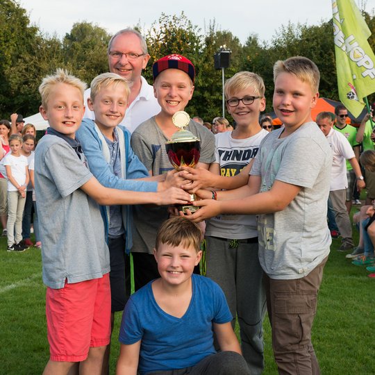 Die Seriensieger: die „Kubb Kings“ gewannen zum dritten Mal in Folge und werden vermutlich im kommenden Jahr im Drei-Sterne-Trikot zur Titelverteidigung antreten.